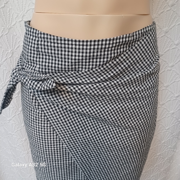 Soprano Women Size M Black and White Gingham Mini Skirt - Picture 5 of 12